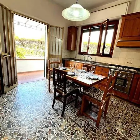 Casa Indipendente Con 2 Da Letto