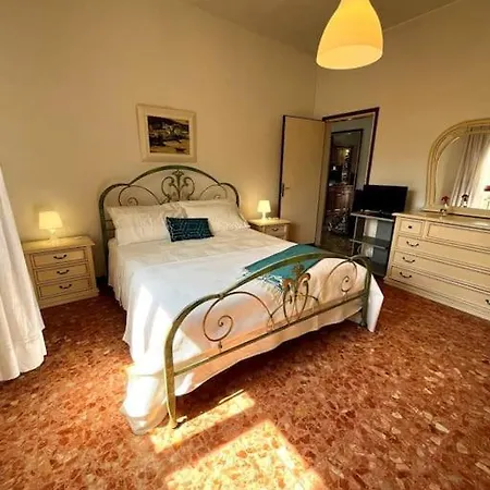 Casa Indipendente Con 2 Da Letto Φόρτε ντε Μάρμι